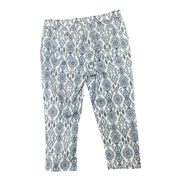 Chico's Blue White Pattern So Slimming Girlfriend Cropped Jeans Size 14 EUC - Picture 6 of 6
